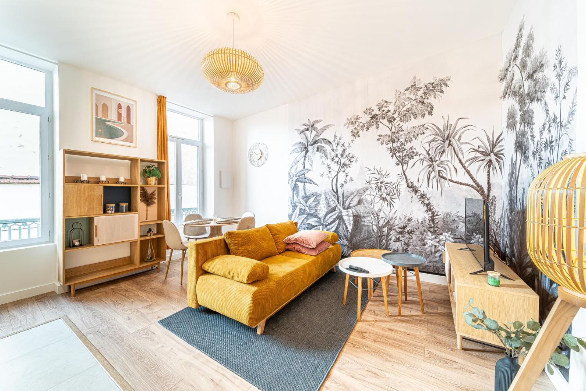 Le Marietton Appartement Cosy A Deux Pas Du Metro Valmy Lyon Exterior photo